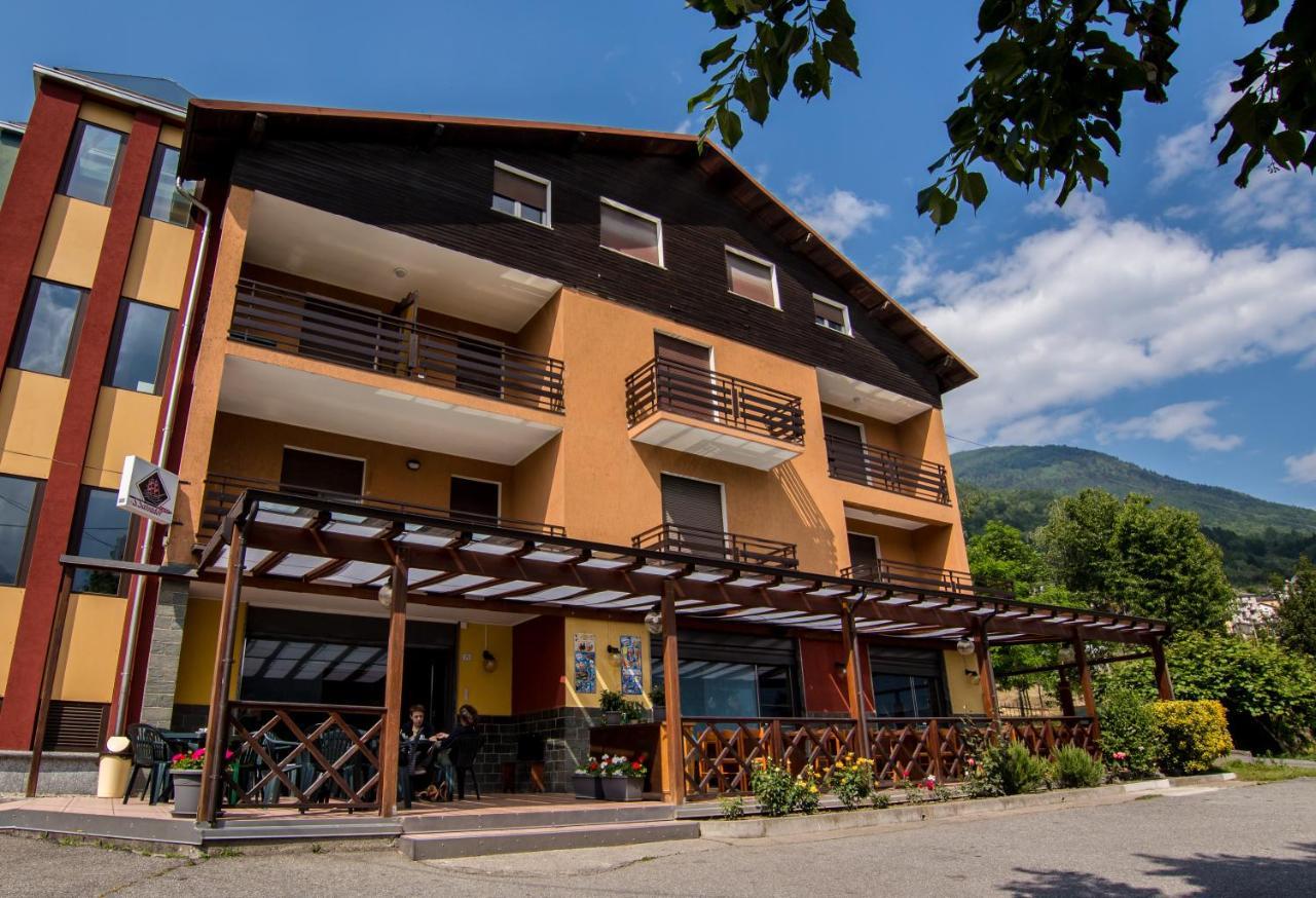 La Svolta Hotel Chiuro Ngoại thất bức ảnh